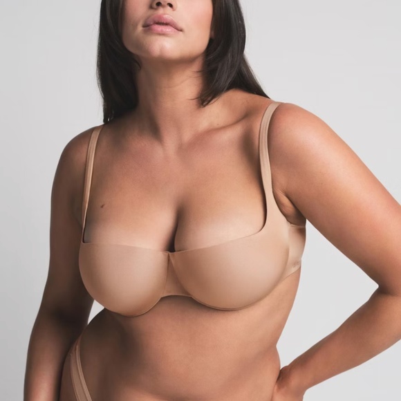 Balconette Push-Up Bra (SKIMS Ultimate | 34DD) - Picture 4 of 8